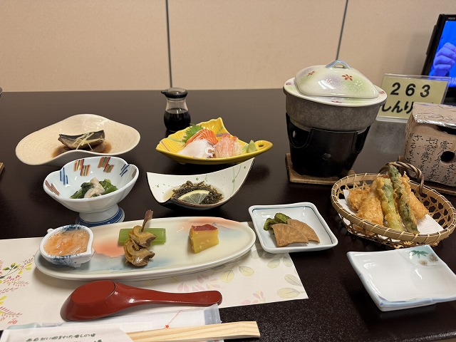 夕食