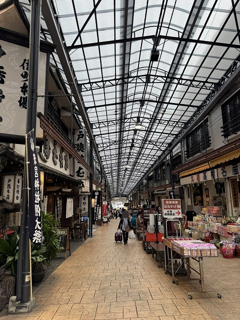 仲見世通り商店街